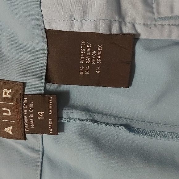 BNWT Golf Shorts - Picture 4 of 5